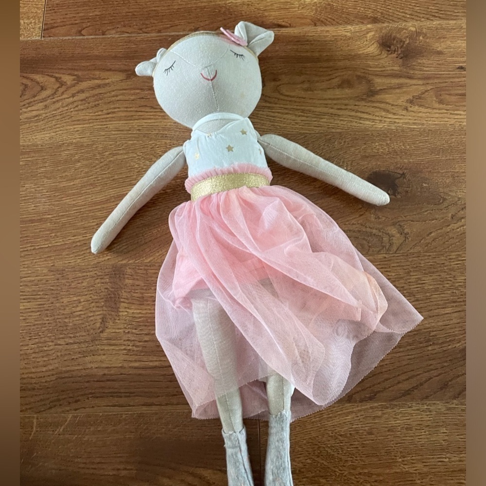 Ballet mouse decor figure